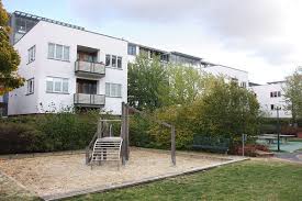 Finde und buche einzigartige unterkünfte auf airbnb. 2 Zimmer Wohnung Zu Vermieten Adele Sandrock Strasse 46 12627 Berlin Hellersdorf Hellersdorf Mapio Net