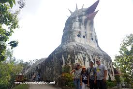 Candi umbul grabag magelang pemandian air panas belerang wisata asal usul jam buka pringsurat telomoyo 2021 jawa tengah 56196.lokasi: Harga Tiket Masuk Dan Fasilitas Di Gereja Ayam Bukit Rhema Magelang Paket Wisata Jogja