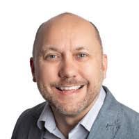 Justin Schroepfer's Instagram, Twitter & Facebook