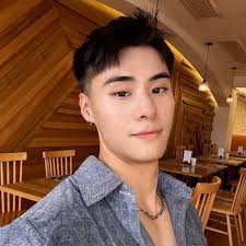 Mason Chen (@awesomemase) · Instagram photos and Reels