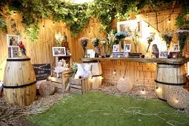 Hochzeit Garten Planen Dekoideen Fotoecke Rustikal Holz Backyardwedding Garten Planen Hochzeit Garten Perfekte Hochzeit