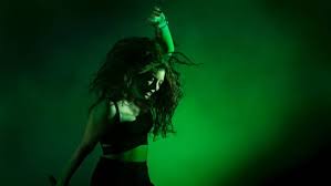 Lordes Green Light Falls 20 Places On Billboard Hot 100