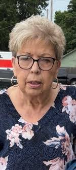 Stacy Bednar's Instagram, Twitter & Facebook