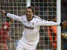 Gonzalo higuaín scouting report table. Gonzalo Higuain What Can Arsenal Fans Expect From The Real Madrid Striker On The Verge Of A Move To The Emirates The Independent The Independent