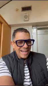 𝐋𝐚 𝐬𝐚𝐥𝐮𝐝 𝐞𝐬 𝐥𝐚 𝐫𝐢𝐪𝐮𝐞𝐳𝐚 𝐫𝐞𝐚𝐥, 𝐜𝐮𝐢𝐝𝐞𝐦𝐨𝐬 𝐝𝐞  𝐧𝐨𝐬𝐨𝐭𝐫𝐨𝐬 ¡Feliz inicio de mes!😊 . . . . . #drjuanblanco #salud  #lasaludesloprimero #bienestar #motivacion