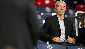 Et sur le canal 21 de la tnt gratuite le 12 décentre 2012 à 18h. Raymond Domenech Gab Sein Debut Am Mittwoch