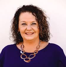 Donna Hillis's Instagram, Twitter & Facebook