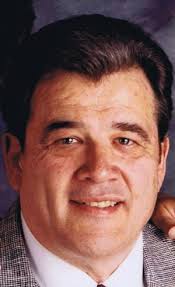 Robert Tremaine's Instagram, Twitter & Facebook