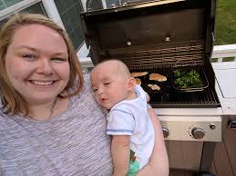 Grilled chicken, fresh Pico de Gallo and broccoli. Simple