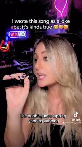 What do Women Talk About?! ⬇️❣️, ., ., ., #singersongwriter #musicartist  #music #girltalk #womentalk #girl #woman #womanpower #money #popmusic  #studio #livemusic