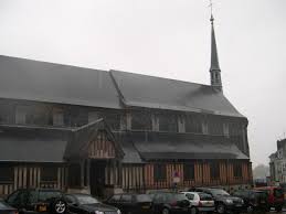 Hier wird es nämlich ziemlich sportlich. Kirche Sainte Catherine Honfleur 1496 Structurae