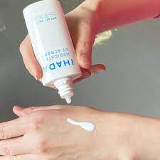 ドラッグストアで買える spf50 なのにノンケミカルの日焼け止め イハダ 薬用uvスクリーン が優秀です lee イハダ 日焼け止め 前髪 ヘアアレンジ