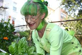 The famous green lady of brooklyn shares the reason why she loves the color so much. Who S That Green Lady Carroll Gardens Ny Patch