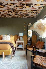 Cranes Wallpaper Stunning Bird Wallpaper Design Milton King In 2021 Home Decor Best Bedroom Paint Colors Eclectic Bedroom