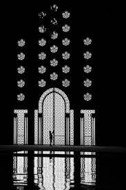 hassan ii mosque casablanca morroco 有別於外部綠白相間的白色大理石和琉璃瓦 從內部逆光欣賞透空雕門窗花 繁複華麗的幾何圖形 凝視著如夢似幻的倒影 一不小心就會陷入冥想 weather screenshot weather screenshots