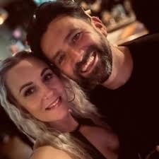 Frankie's Bar Pizzeria Sorrento is the number one place to go for pizza,  best I've ever had!!!