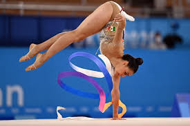 Rut castillo hizo historia este jueves al ser la primera mexicana en participar en gimnasia rítmica en los juegos olímpicos y también fue la única mujer latinoamericana en dicha competencia en tokio 2020. 5pm0u54x3x4skm