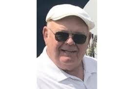 Robert Coghlan's Instagram, Twitter & Facebook