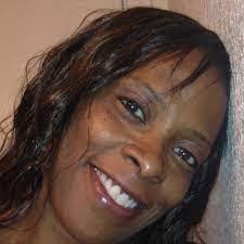 Roxie Hamilton's Instagram, Twitter & Facebook