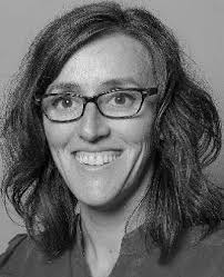 Delft University of Technology H-band Quartz-Silicon Leaky-Wave Lens with  Air-Bridge Interconnect to GaAs Front-End