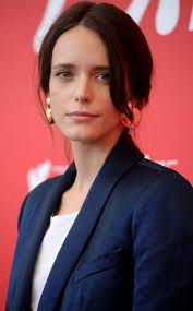 Who is Daniel Blumberg dating? Daniel Blumberg girlfriend, wife