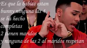 Estoy enamorado de cuatro babies siempre me dan lo que quiero chingan cuando yo les digo ninguna me pone pero. Cuatro Babys Lyrics The Expert