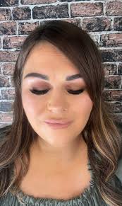 Seint Makeup Look Using Various Shades and Products
