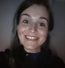 Ich bin eine Transfrau und habe auf dem Transnames-Subreddit bereits  ziemlich gute Namensvorschläge erhalten, aus denen ich zwei weitere Namen  für mich auswählen kann (ich habe bereits einen, möchte aber drei). Welcher