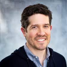 Wanda Aslinger's Instagram, Twitter & Facebook