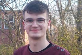 Merlin Schmidt macht eine Ausbildung als Fachinformatiker  Anwendungsentwicklung