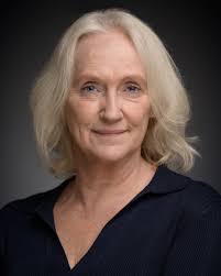 Isabella Jarrett's Instagram, Twitter & Facebook