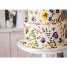 A Closer Look At One Of My Edible Flower Designs Flower Cake Edible Flowers Recipes Edible Flowers Cake