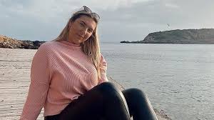 Jun 02, 2021 · danni büchner bei goodbye deutschland verliert sie die beherrschung. Daniela Karabas Buchner Instagram