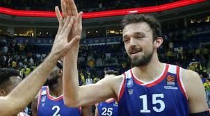 Seçilmeyeceğini düşünüyorum, hem de bu kadar kaliteli uzunların olacağı bir draftta. Sertac Sanli Da Efes Ile Devam Dedi Ribaund Dergi Basketbol Severlerin Dergisi