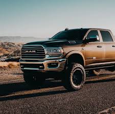 These engines generally offer greater towing capacity and better fuel economy than gasoline models. Realtruck Com Ar Twitter R A M Cummins 6seven Dodgeram Ram2500 Readylift Laramie Longhorn Ramlonghorn Blackrhinowheels 5thgen Diesel Lifted Liftedtrucks Realtruck Https T Co Ueokdnybrb