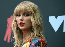 He expressed his love for music star taylor swift. Police Stalker Arrested At Taylor Swift S New York Building Wkrn News 2