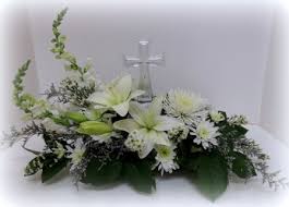We know that making funeral arrangements can be a difficult and challenging process, so we are ordering flowers from our site guarantees that your order reaches the family in a timely manner, hand delivered by local florists. St Louis Florist Flowers Local Flower Shop Missouri Mo