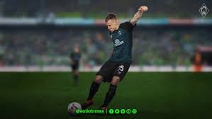 A werder bremen egy német labdarúgó klub brémából, az északnyugaton lévő hasonló nevű német tartományból. Sv Werder Bremen En On Twitter Maxi Rocking The New 2018 19 Monochrome Blue Away Kit Wedare Werder Umbro Https T Co Voei2ei2ds