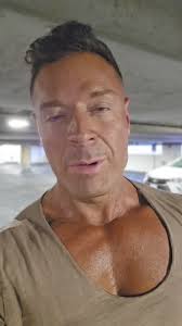 Micah Lacerte's Pyramid Chest Workout