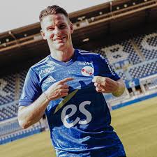 Passé notamment par le psg, kevin gameiro devrait retrouver la ligue 1 puisqu'il. Kevin Gameiro 13 Years Later Archyworldys