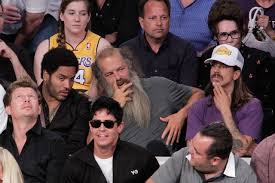 Anthony Kiedis With His Celebrity Lakers Pals Photos Spin