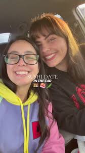 That Flamin’ tail roll though… 🤤🔥 Car dates with you @Manditaa_c  #sushidate #sushitime #🍣 #cardates #eatinginthecar #sushi🍣 #sushiroll