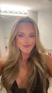 Sara Grabowski's Instagram, Twitter & Facebook