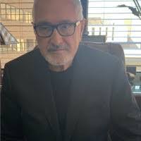 Andrew Teer's Instagram, Twitter & Facebook