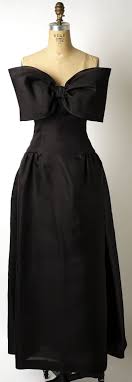 Dress Evening Oscar De La Renta Ltd American Founded 1965 Designer Oscar De La Renta American Born Dominica Fashion Vintage Dresses Vintage Couture