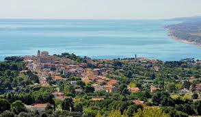 A numana, sirolo e portonovo, conero hotels per prenotare e riservare soggiorno e vacanza presso la riviera del conero, a due passi dal mare adriatico e dalle spiagge delle due sorelle, san michele. Sirolo Marken Italien De