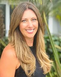 Shannon Dolphin's Instagram, Twitter & Facebook