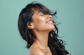 How to Hydrate Dry, Low Porosity Hair