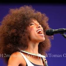 Stream Dora Edge music