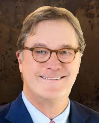 Leave a 🤘 to help us congratulate the 2024 @TexasExes Distinguished Alumni  Award recipients. The #UTTower will shine with burnt orange lights Friday,  November 8 in honor of the newest recipients of